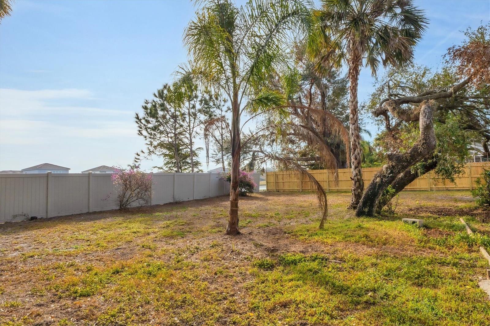 1947 W LEEWYNN DR, SARASOTA, FL, 34240