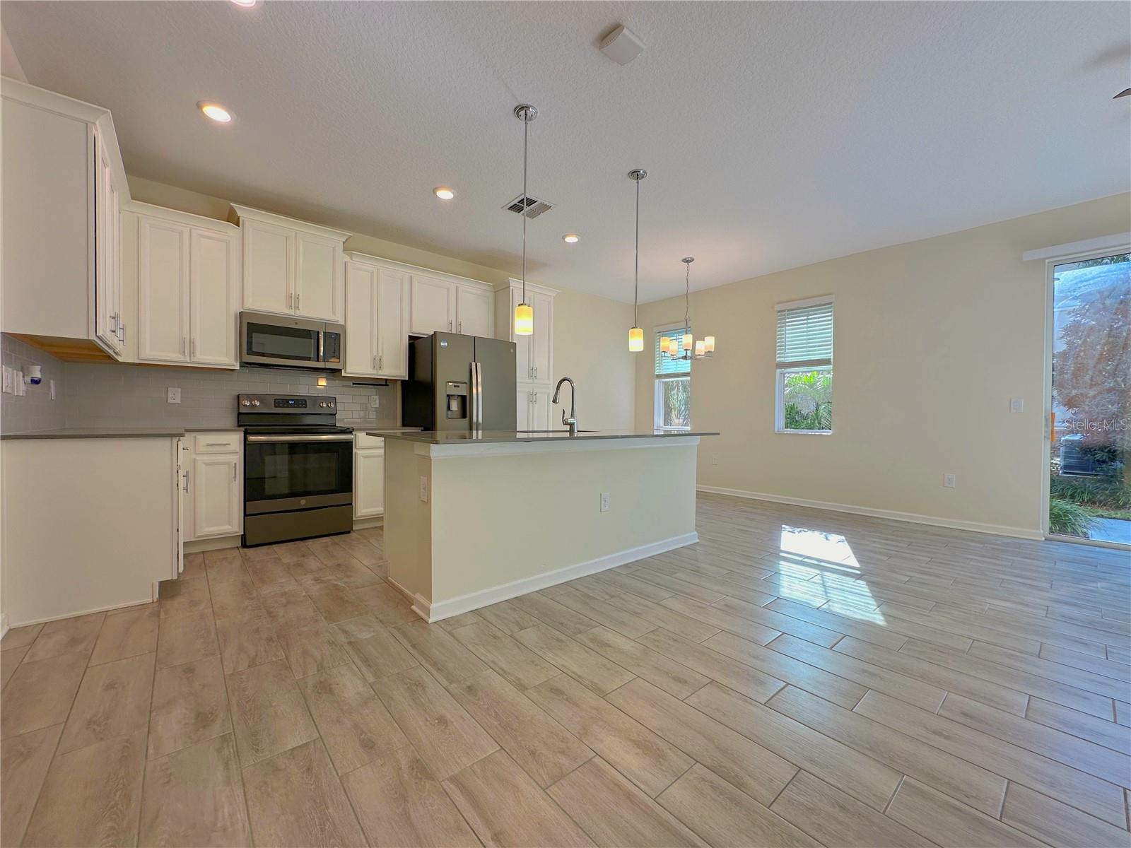 1312 SHINNECOCK HILLS DR, DAVENPORT, FL, 33896