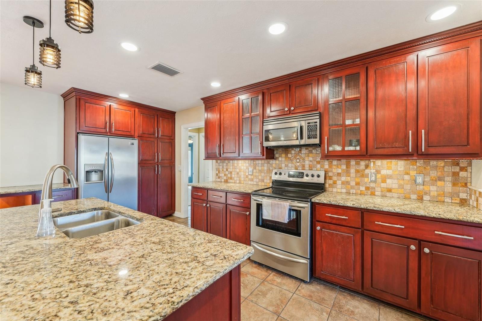 13214 MORAN DR, TAMPA, FL, 33618