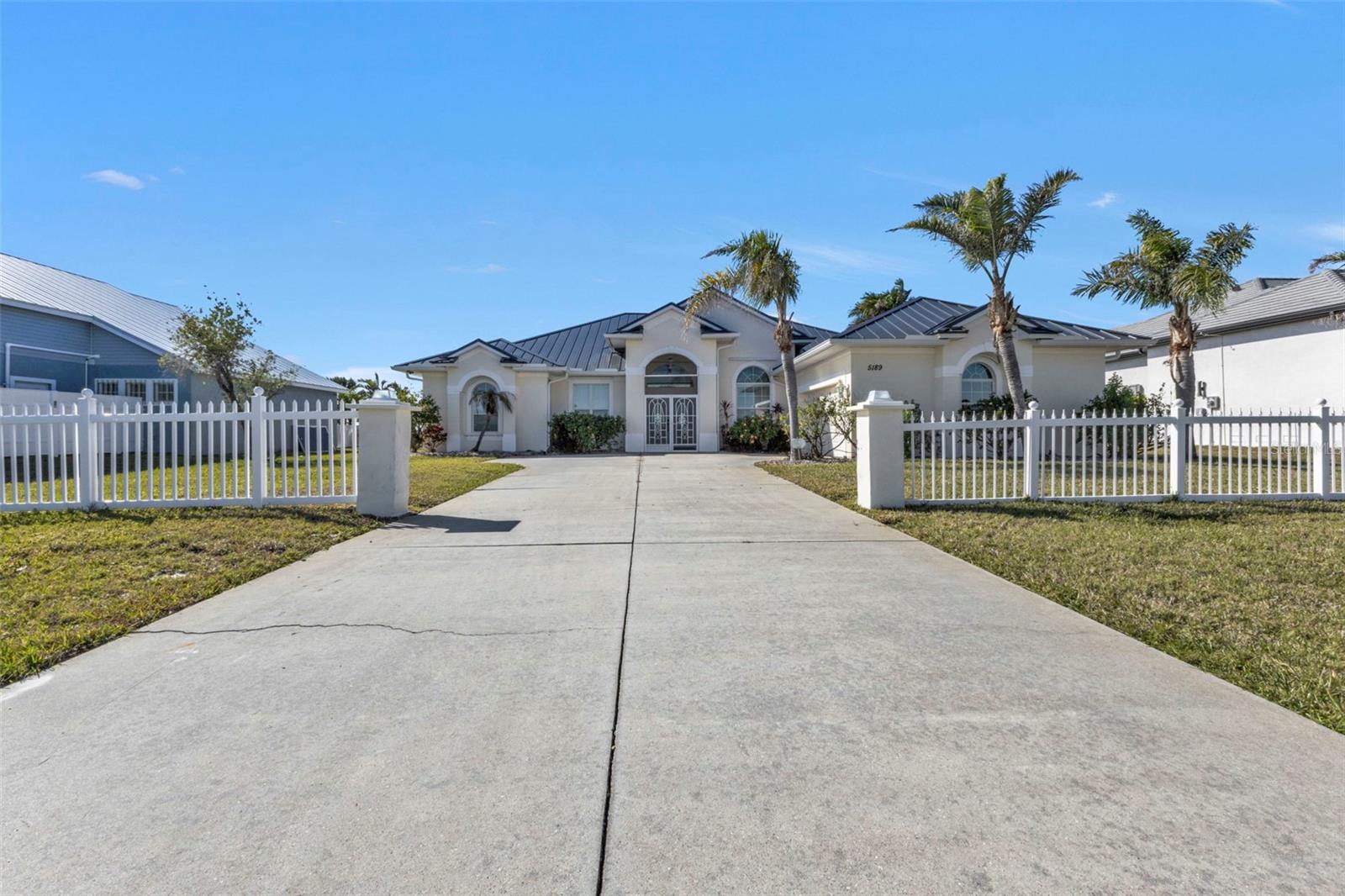 5189 COLLINGSWOOD BLVD, PORT CHARLOTTE, FL, 33948