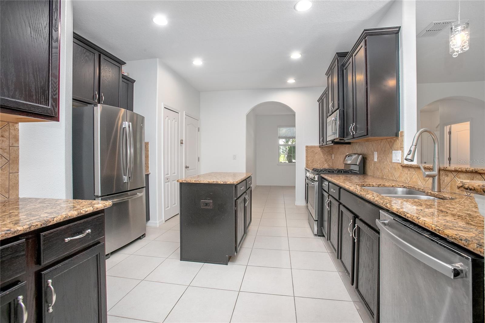 555 MORGAN WOOD DR, DELAND, FL, 32724