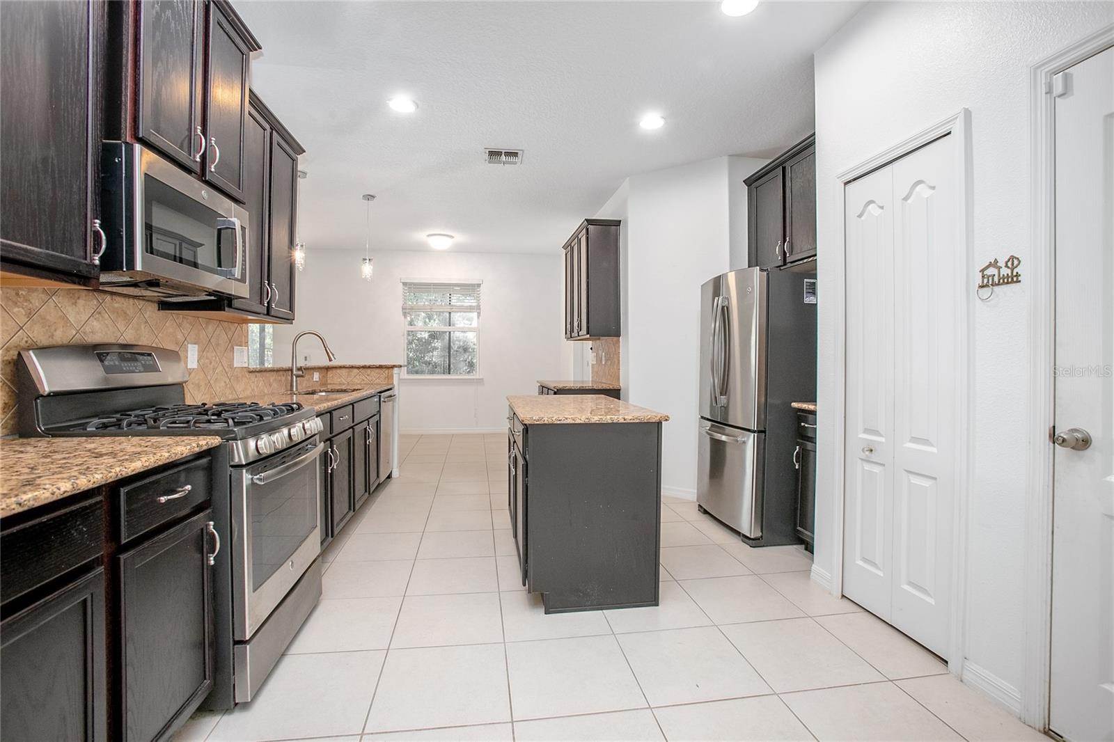 555 MORGAN WOOD DR, DELAND, FL, 32724