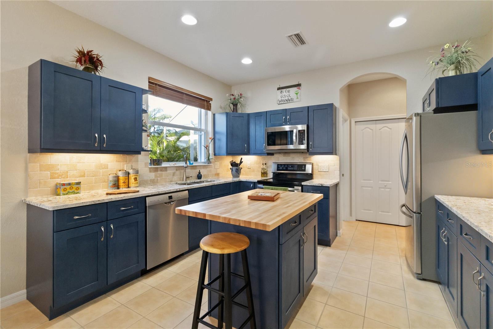 1811 SCARLETT AVE, NORTH PORT, FL, 34289