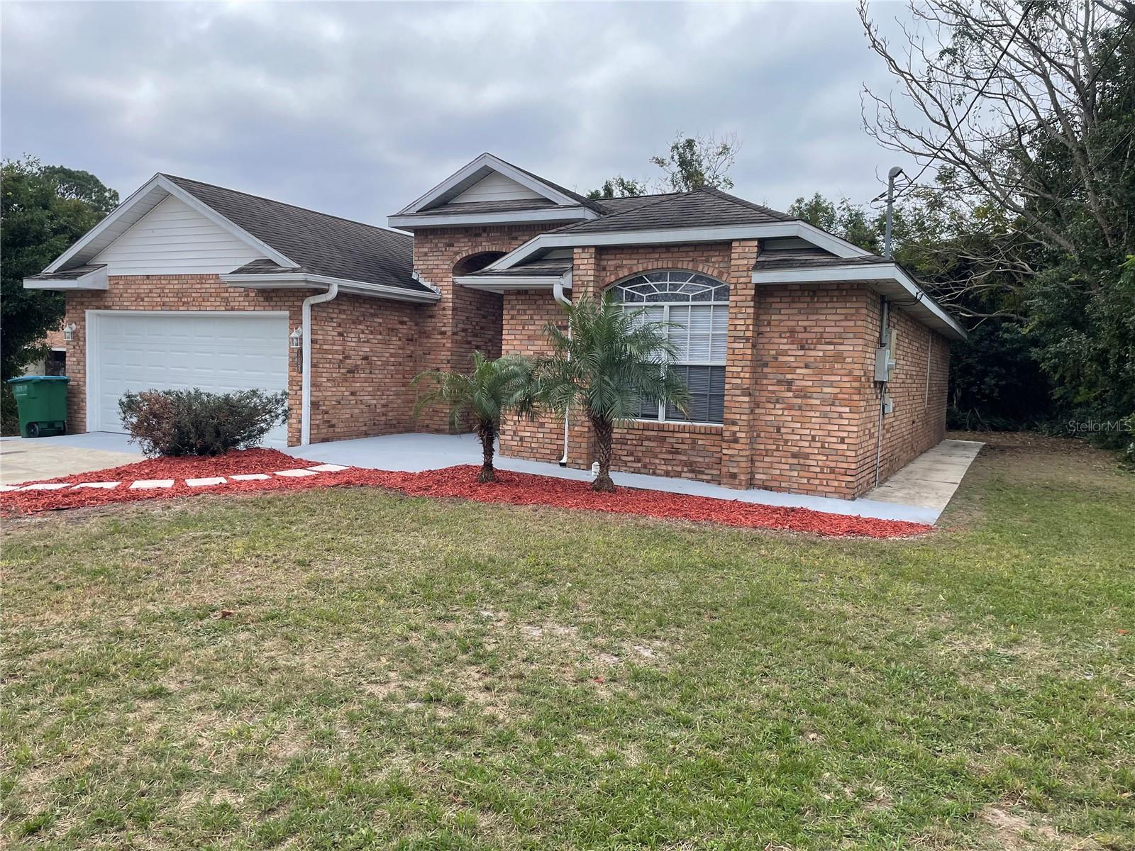 113 W 1ST ST, DEBARY, FL, 32713