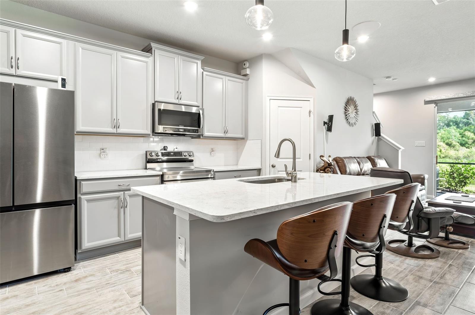 8321 WILDFLOWER GLEN AVE, ODESSA, FL, 33556