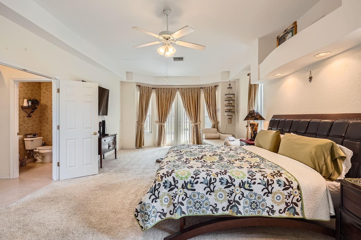 8702 BRISTOL PARK DR, ORLANDO, FL, 32836