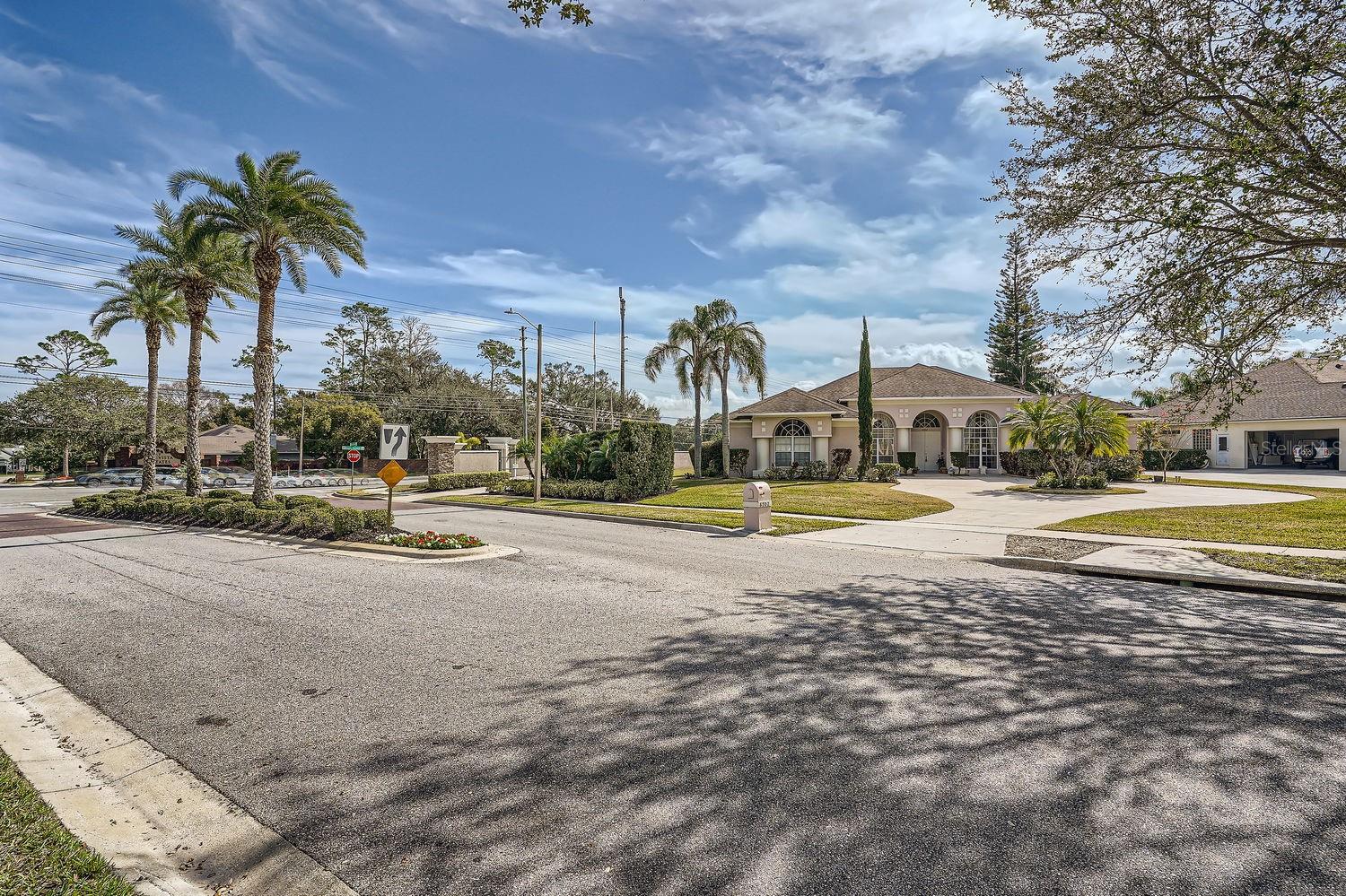 8702 BRISTOL PARK DR, ORLANDO, FL, 32836