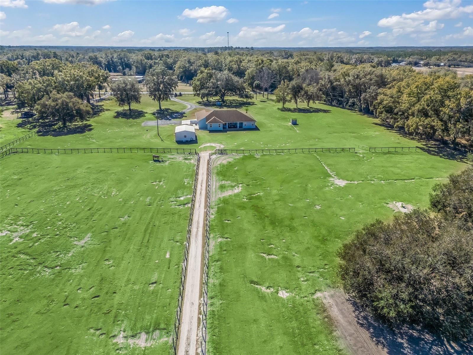 19351 E LEVY ST, WILLISTON, FL, 32696