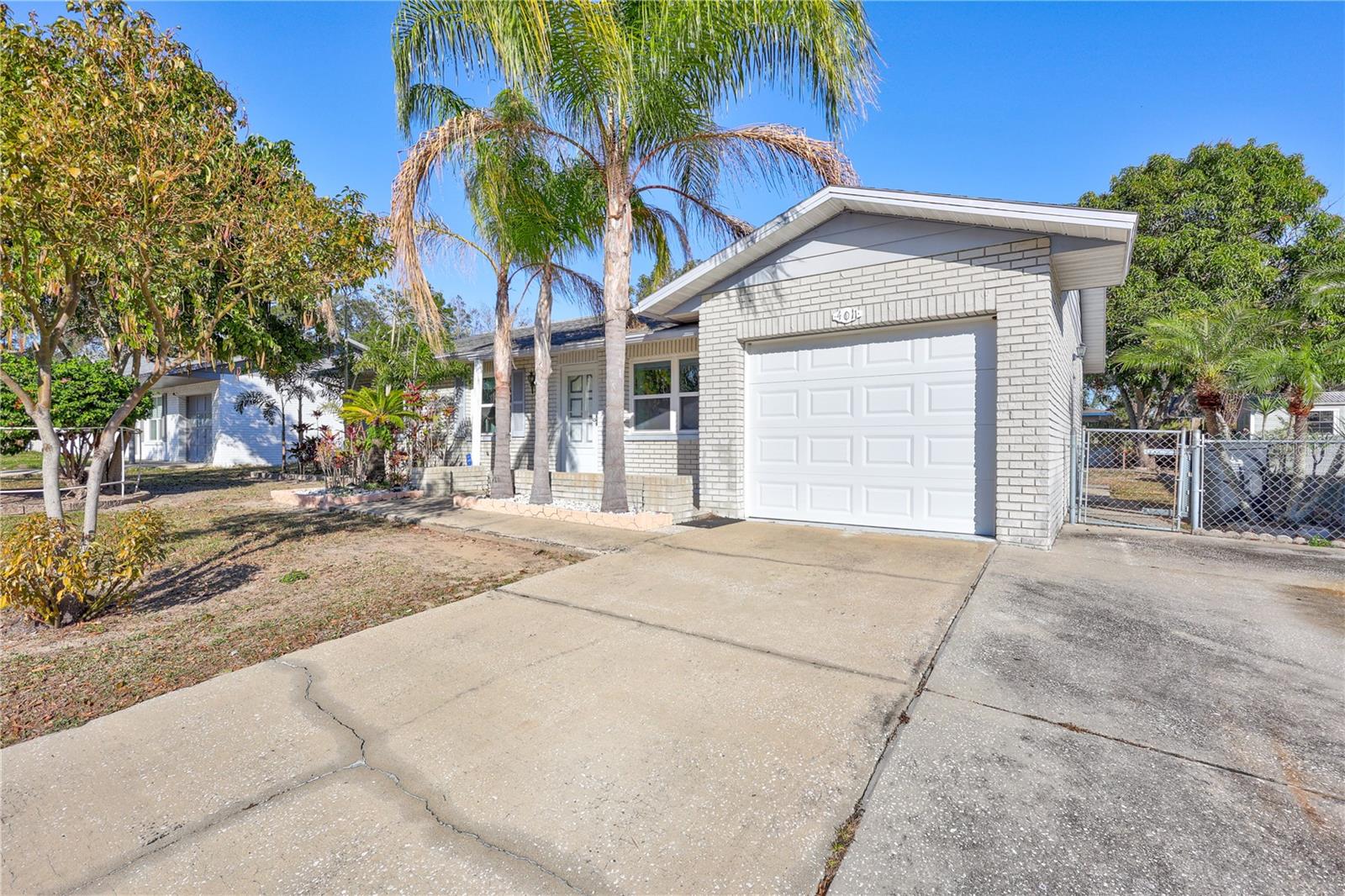 4011 ORANGE ST, SEFFNER, FL, 33584