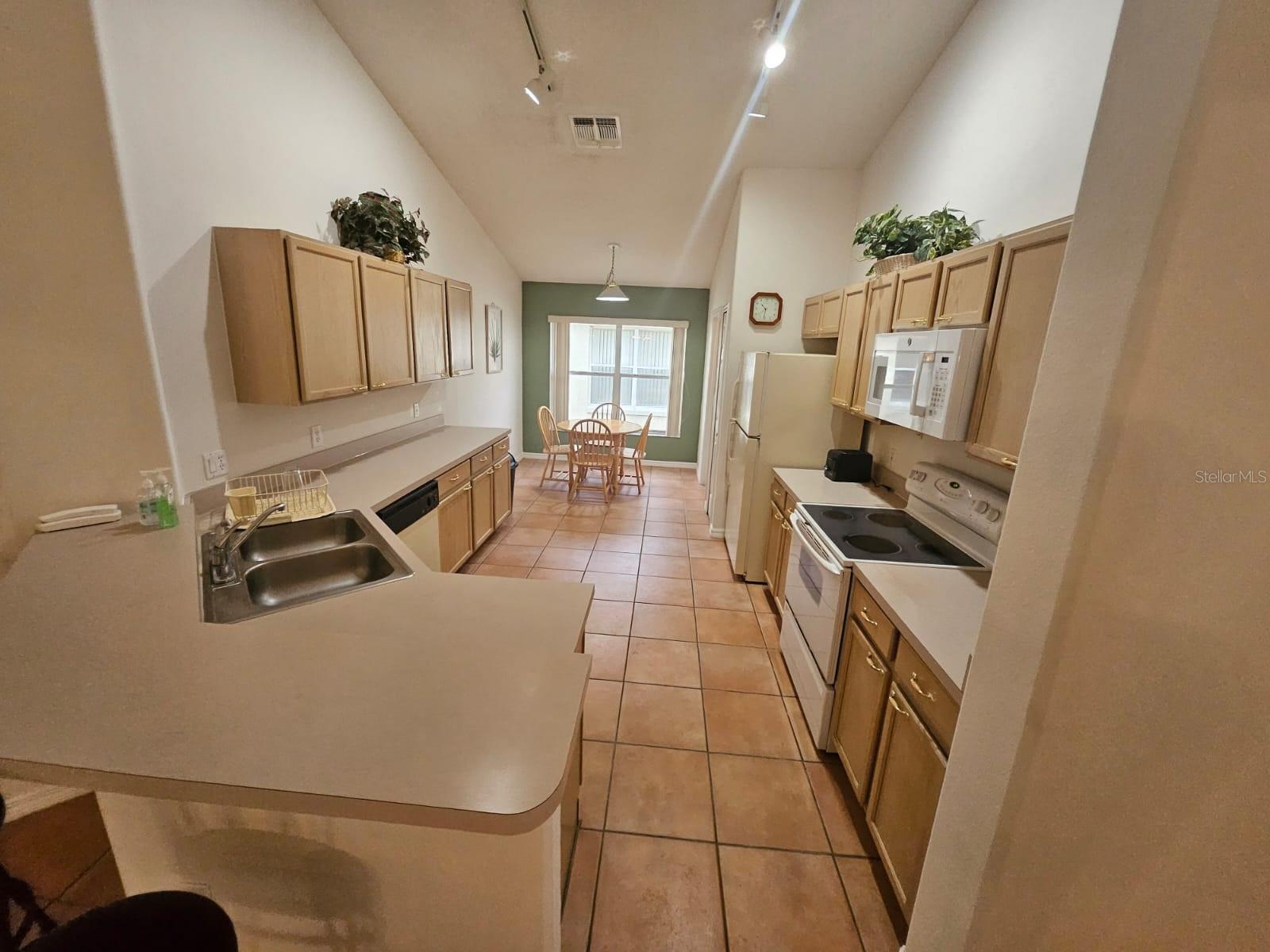 4624 EAGLE PEAK DR, KISSIMMEE, FL, 34746