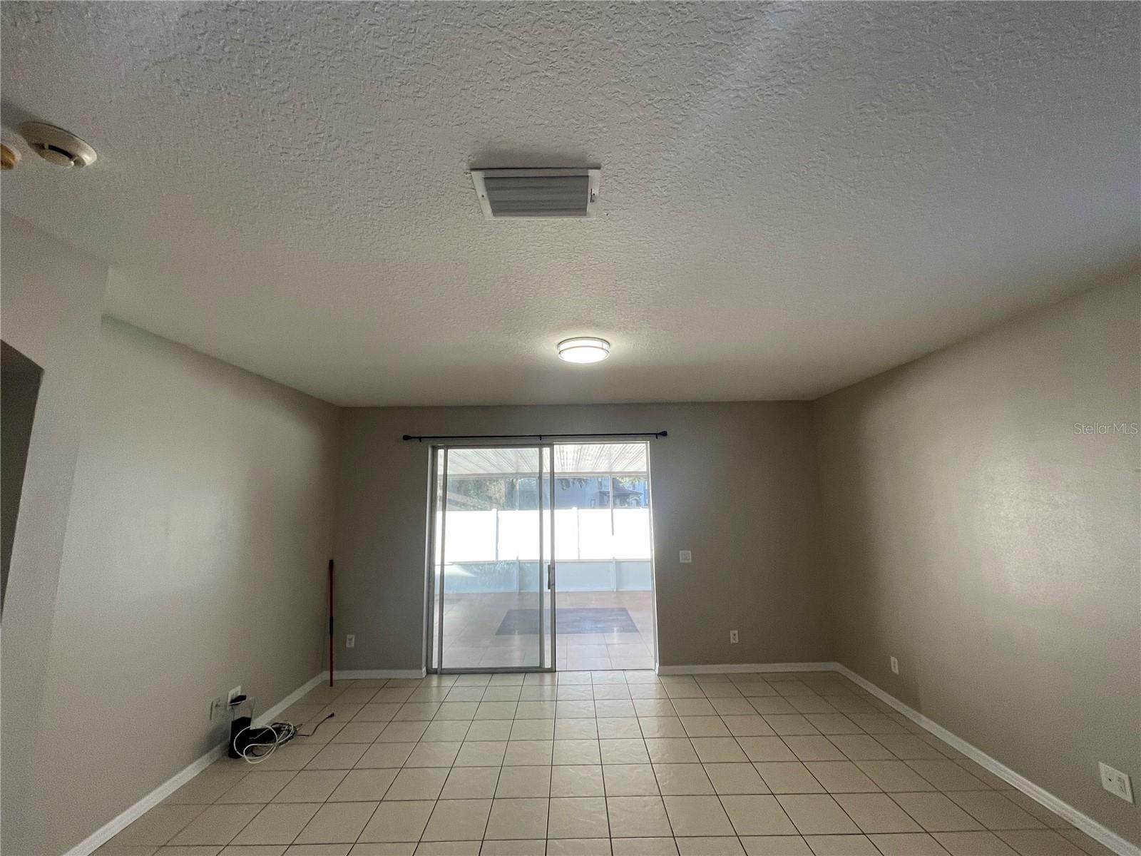 8022 TERRACE RIDGE DR, TEMPLE TERRACE, FL, 33637