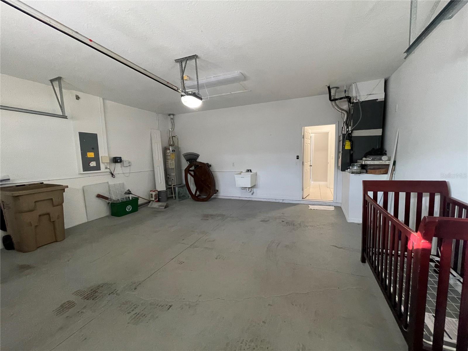 8022 TERRACE RIDGE DR, TEMPLE TERRACE, FL, 33637