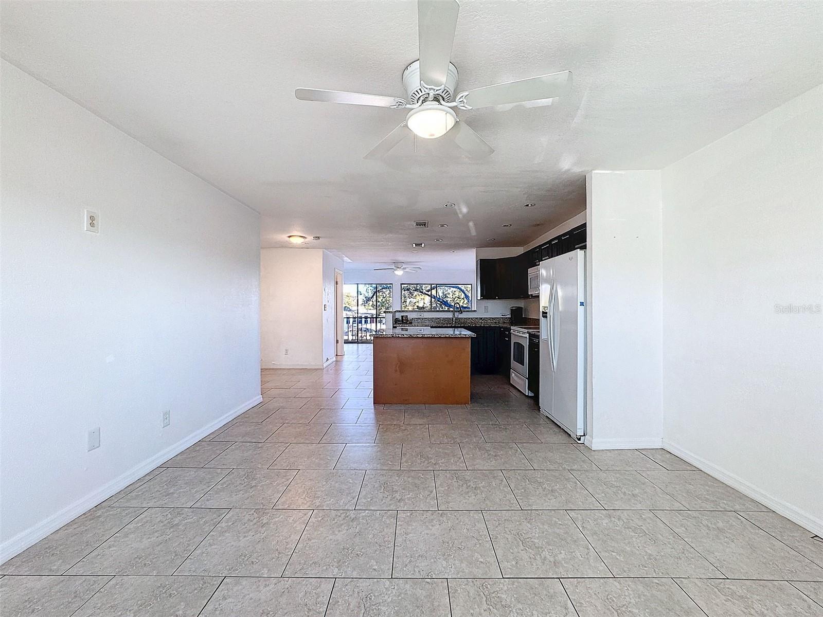 9201 TUDOR DR #C212, TAMPA, FL, 33615