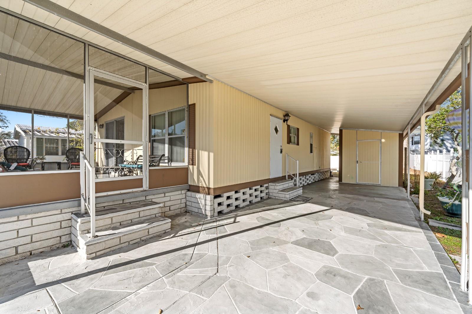 8913 SHELDON WEST DR, TAMPA, FL, 33626