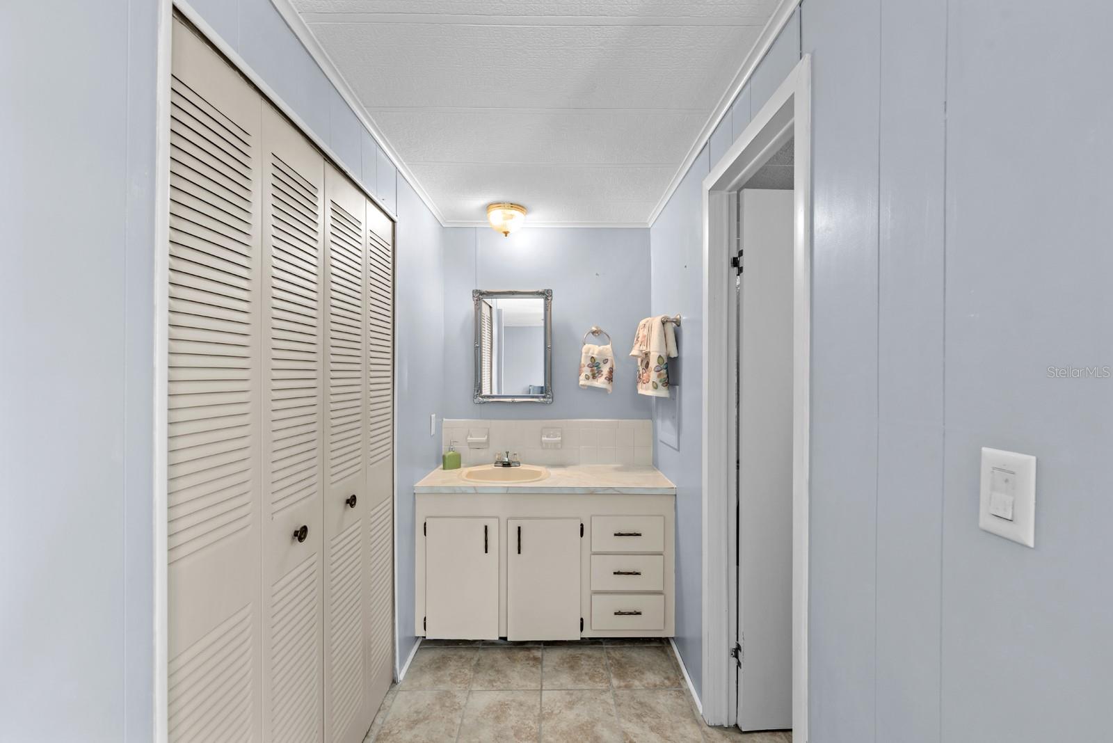 8913 SHELDON WEST DR, TAMPA, FL, 33626