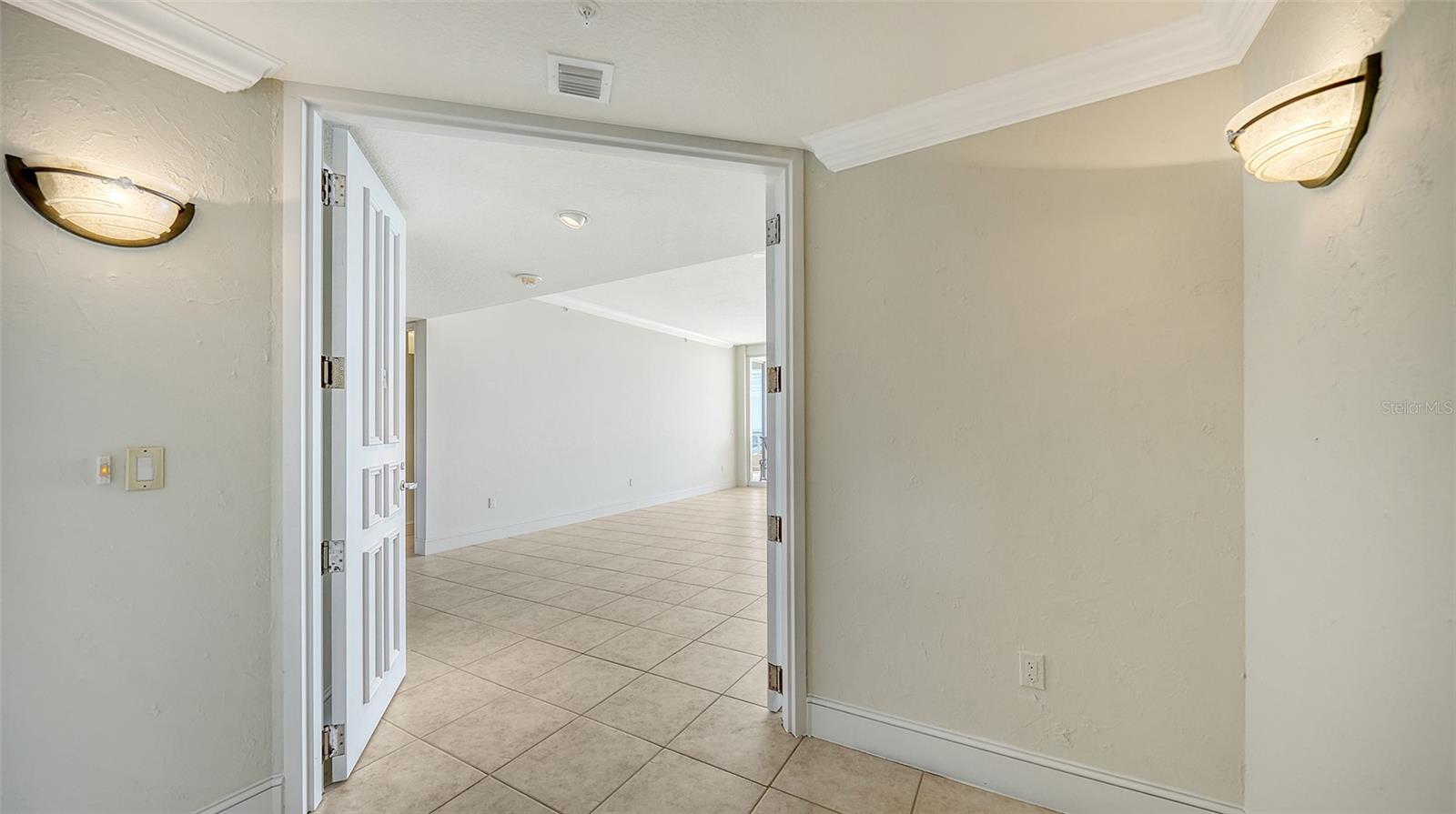 3010 GRAND BAY BLVD #493, LONGBOAT KEY, FL, 34228