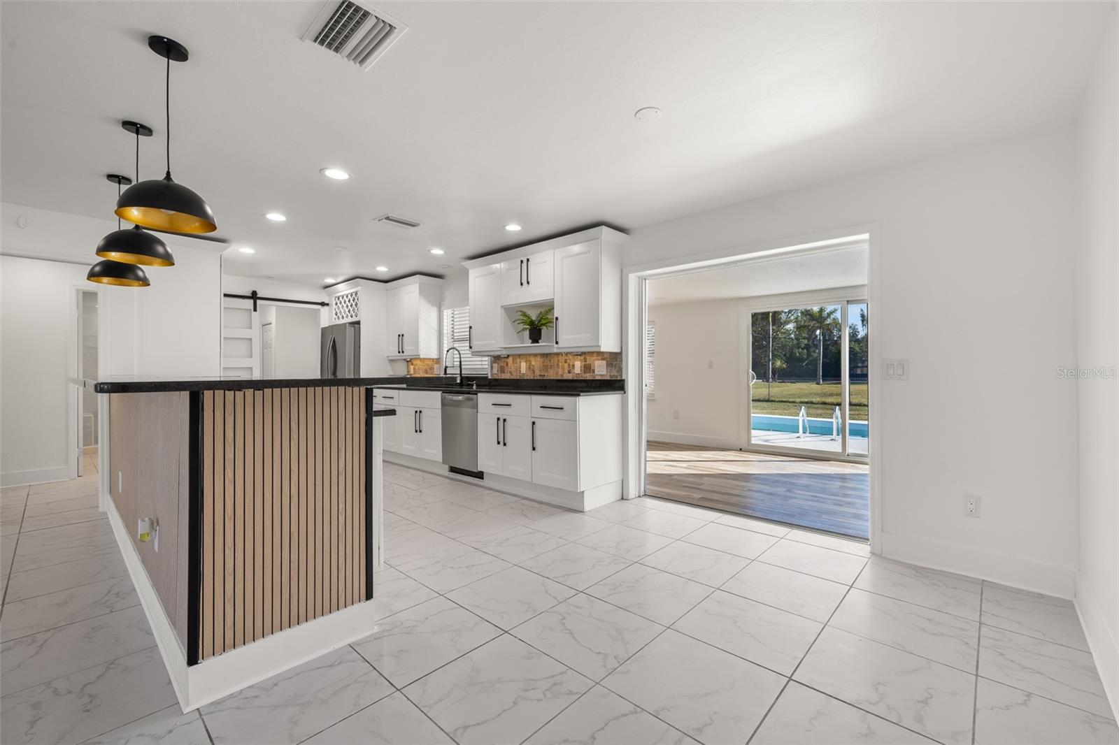 3429 SLEEPY HOLLOW LN, PUNTA GORDA, FL, 33950