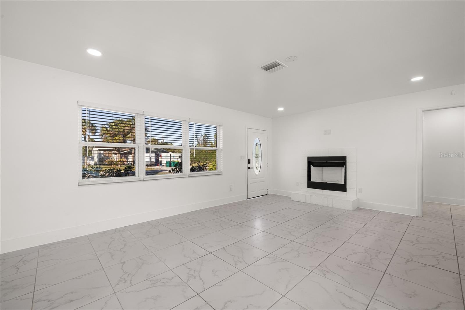 3429 SLEEPY HOLLOW LN, PUNTA GORDA, FL, 33950