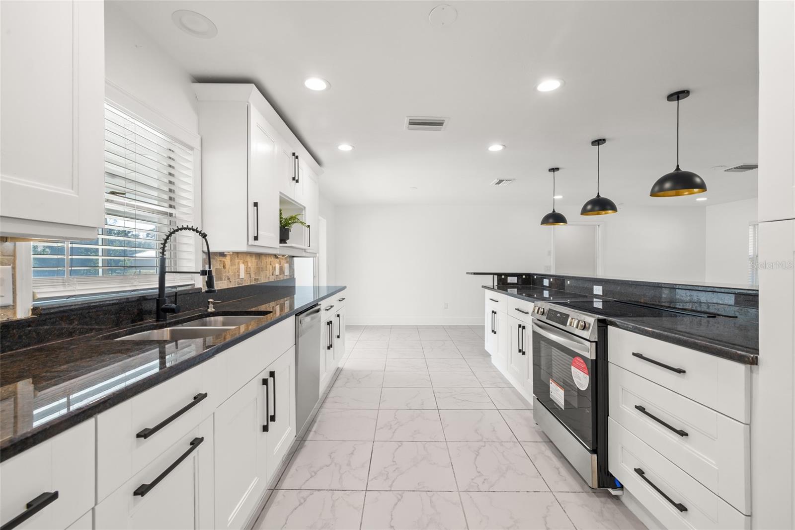 3429 SLEEPY HOLLOW LN, PUNTA GORDA, FL, 33950