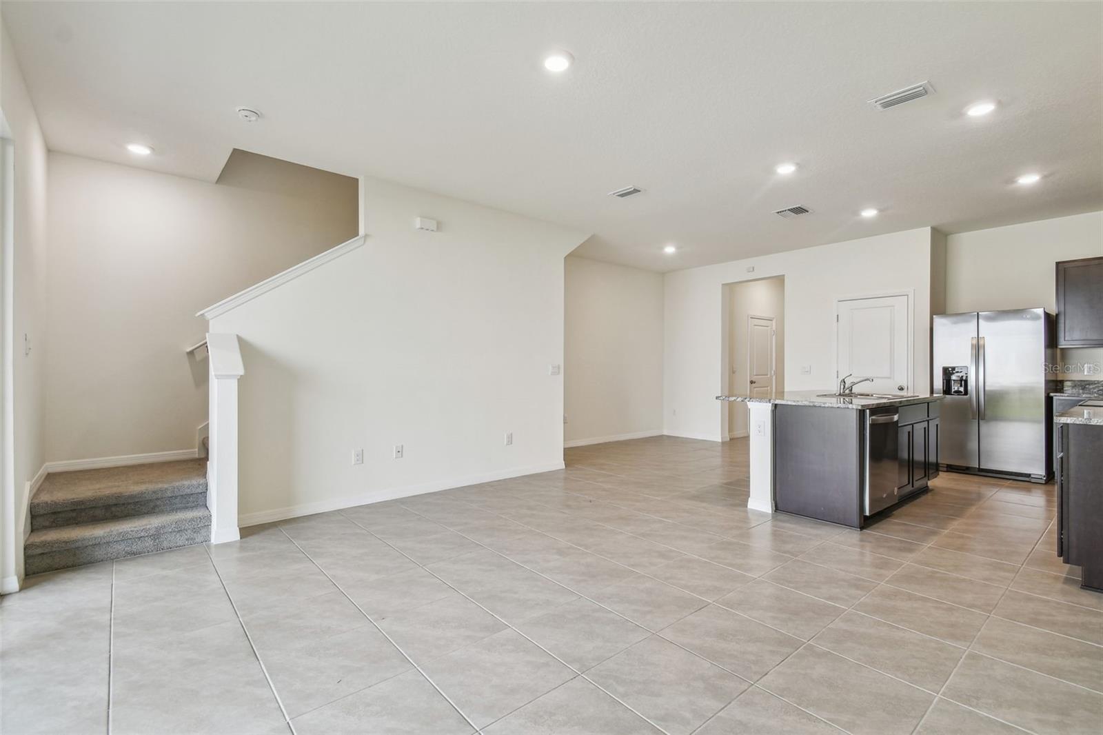 9271 ROCK HARBOUR WAY, TAMPA, FL, 33637