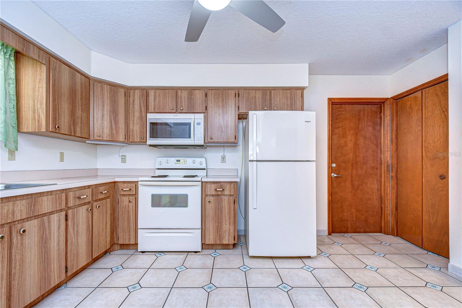 37347 DERBYSHIRE DR, ZEPHYRHILLS, FL, 33542