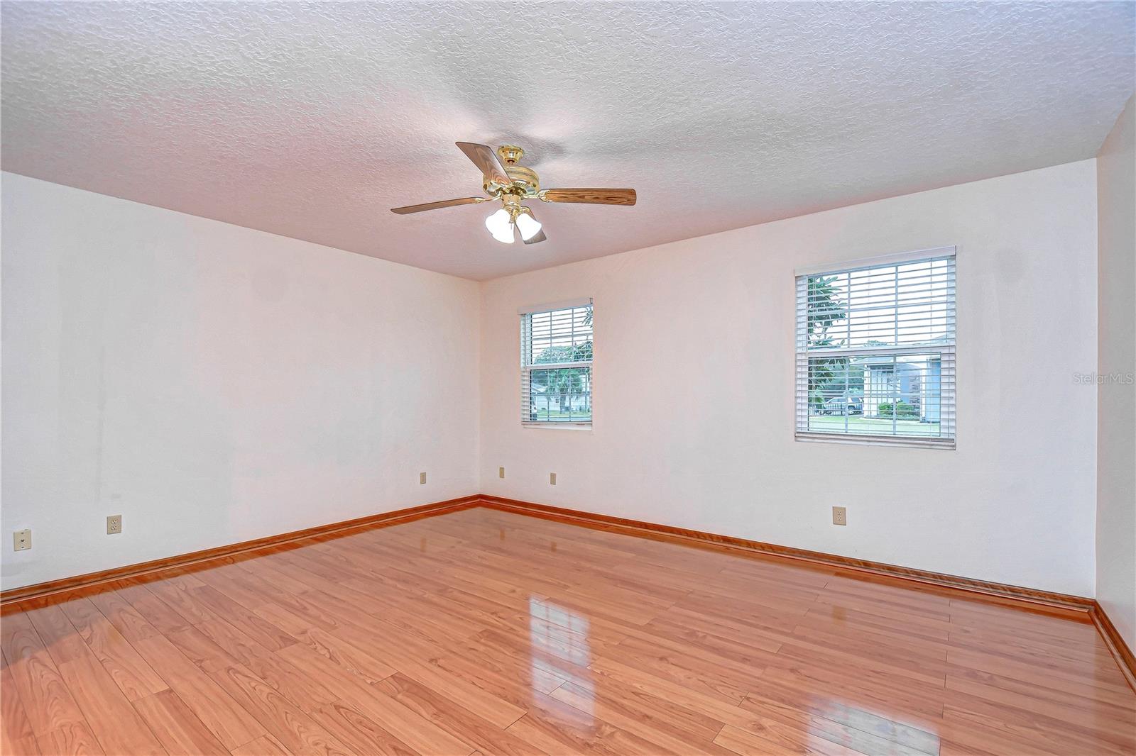 37347 DERBYSHIRE DR, ZEPHYRHILLS, FL, 33542
