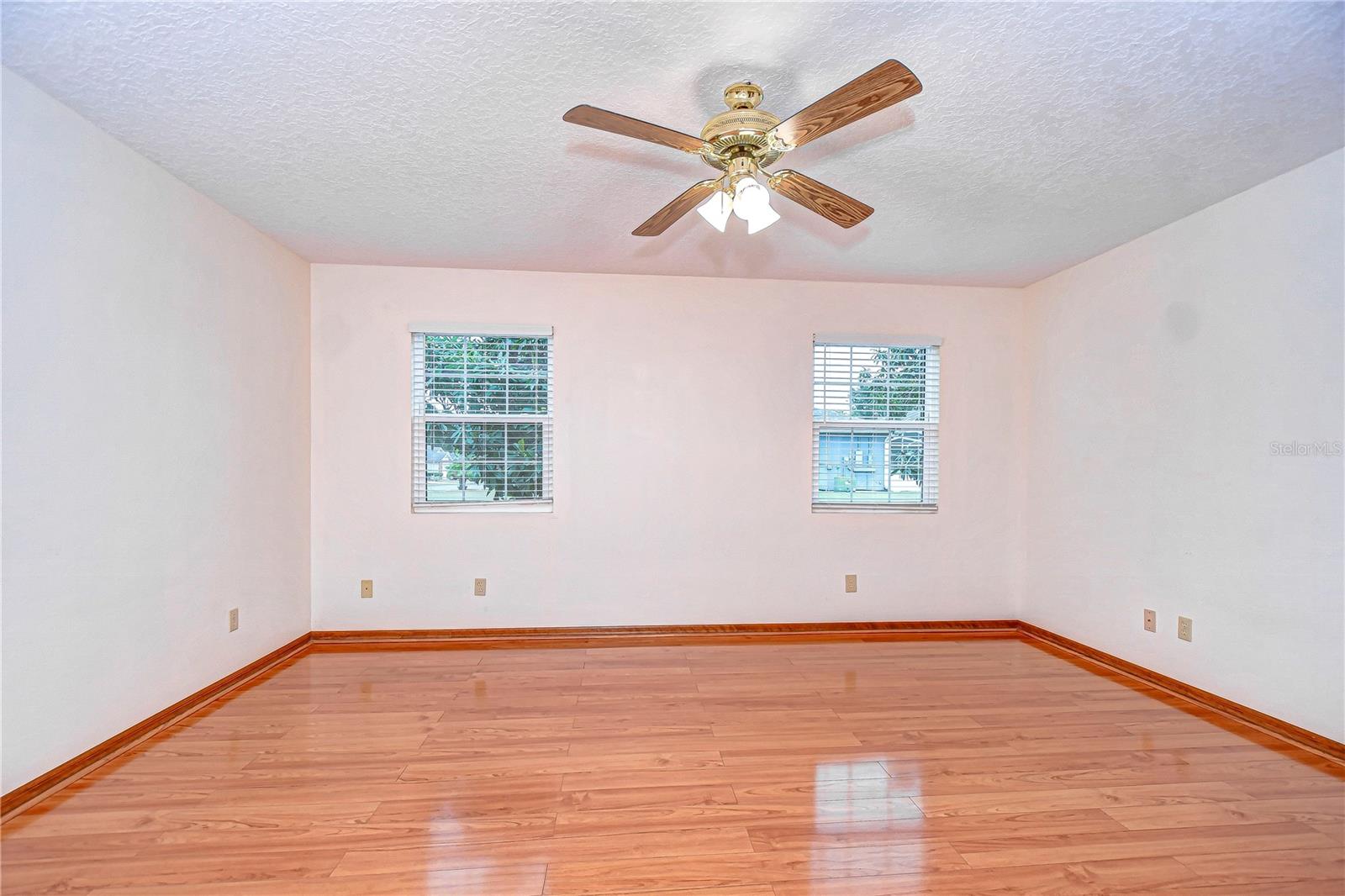 37347 DERBYSHIRE DR, ZEPHYRHILLS, FL, 33542
