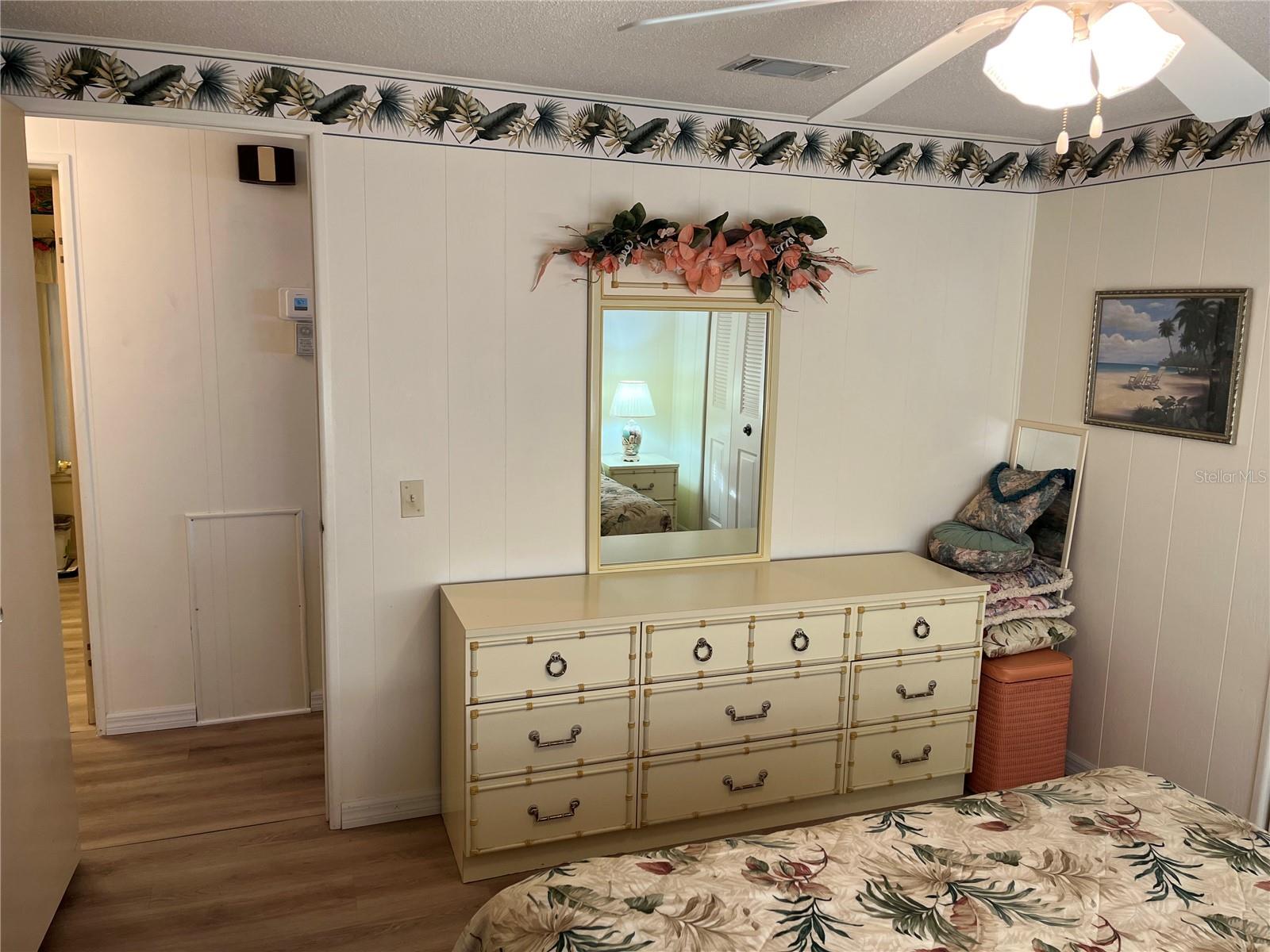 518 CERVINA DR N, VENICE, FL, 34285