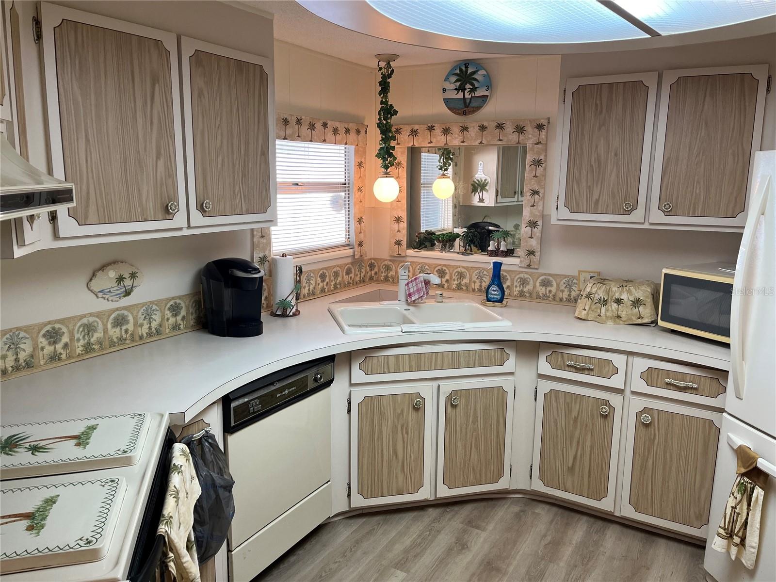 518 CERVINA DR N, VENICE, FL, 34285