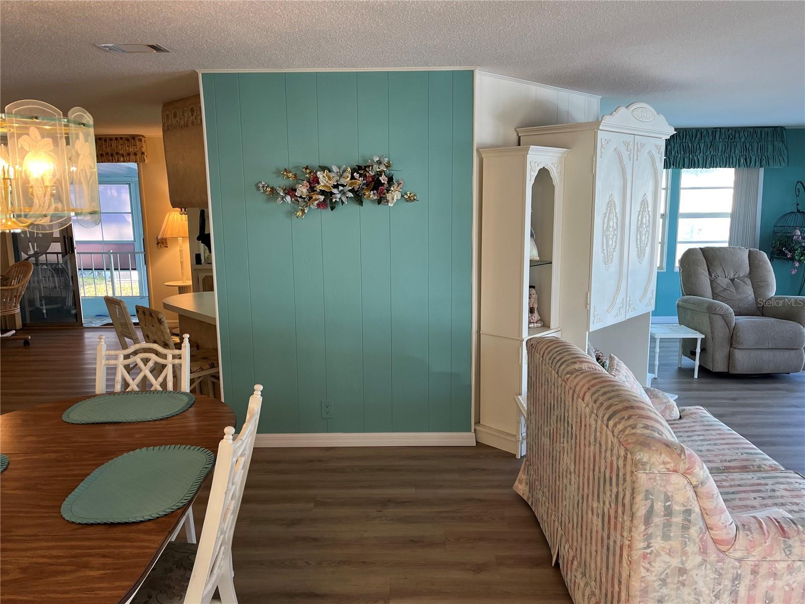 518 CERVINA DR N, VENICE, FL, 34285