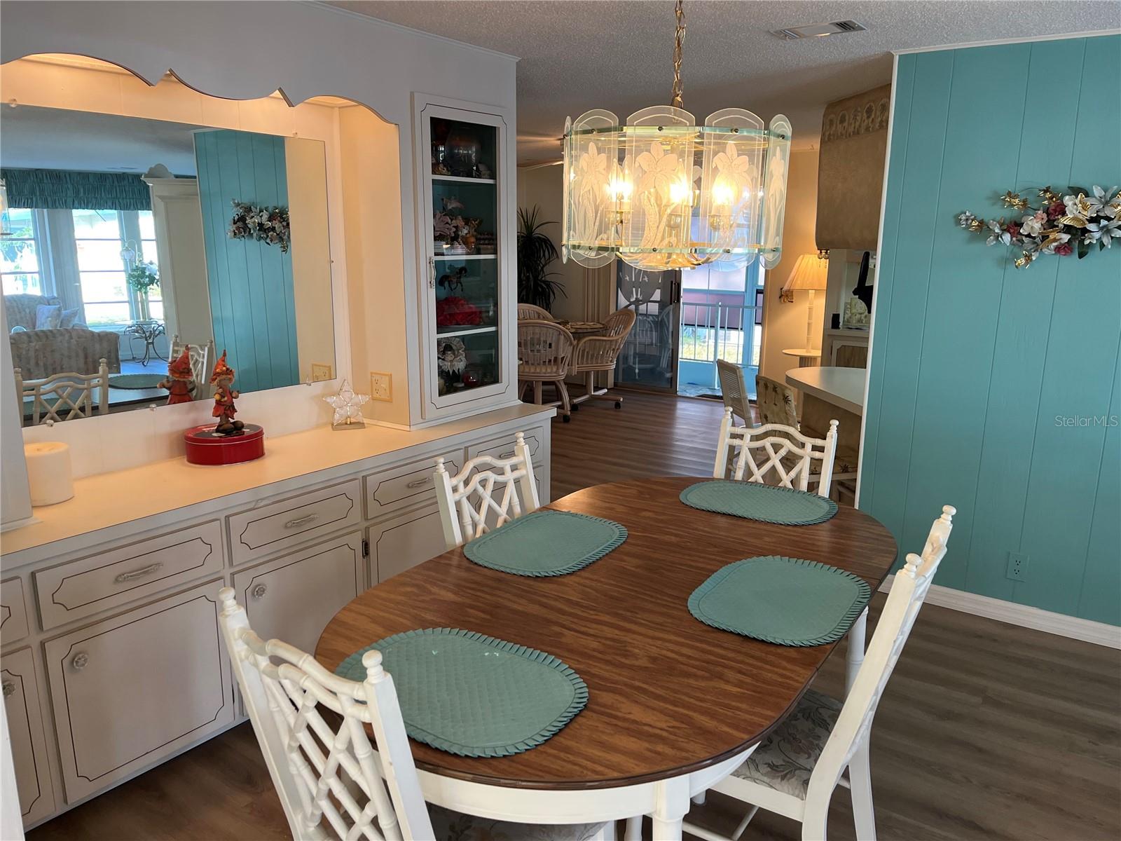 518 CERVINA DR N, VENICE, FL, 34285