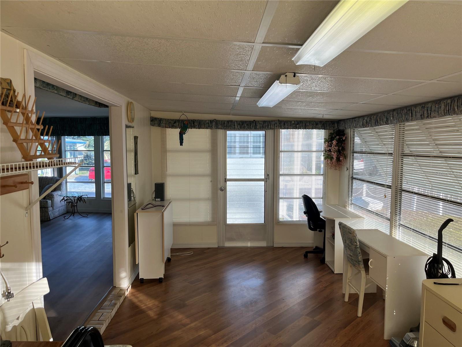 518 CERVINA DR N, VENICE, FL, 34285