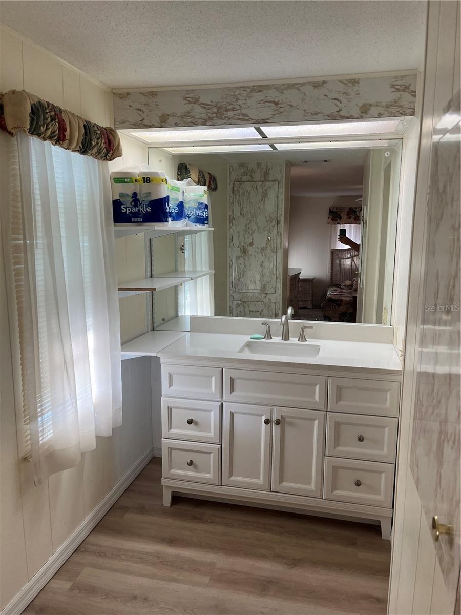 518 CERVINA DR N, VENICE, FL, 34285