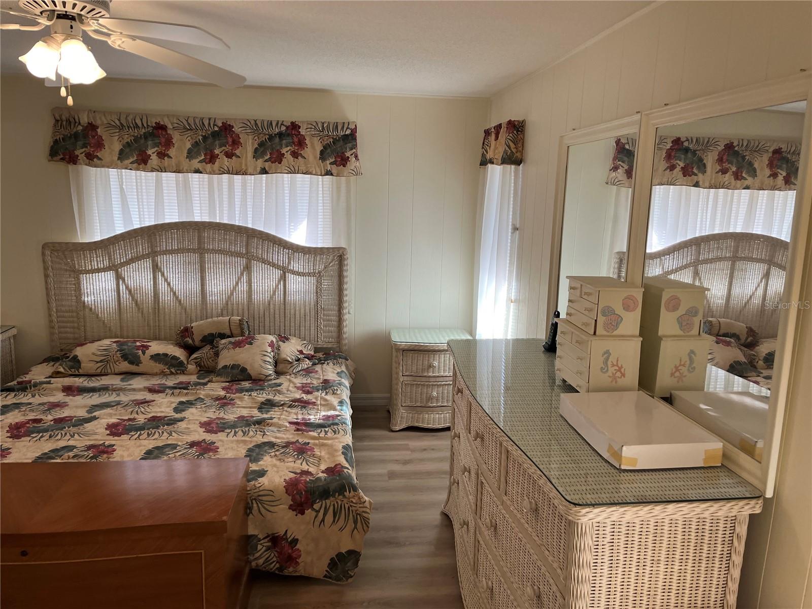 518 CERVINA DR N, VENICE, FL, 34285