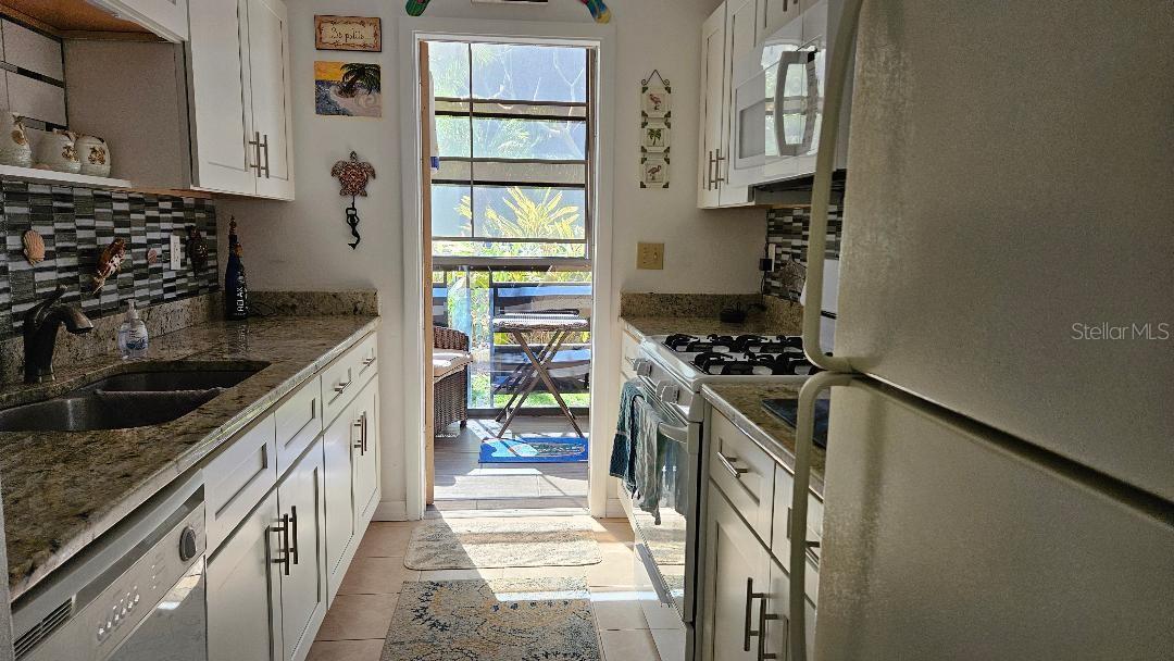 5975 TERRACE PARK DR N #102, ST PETERSBURG, FL, 33709