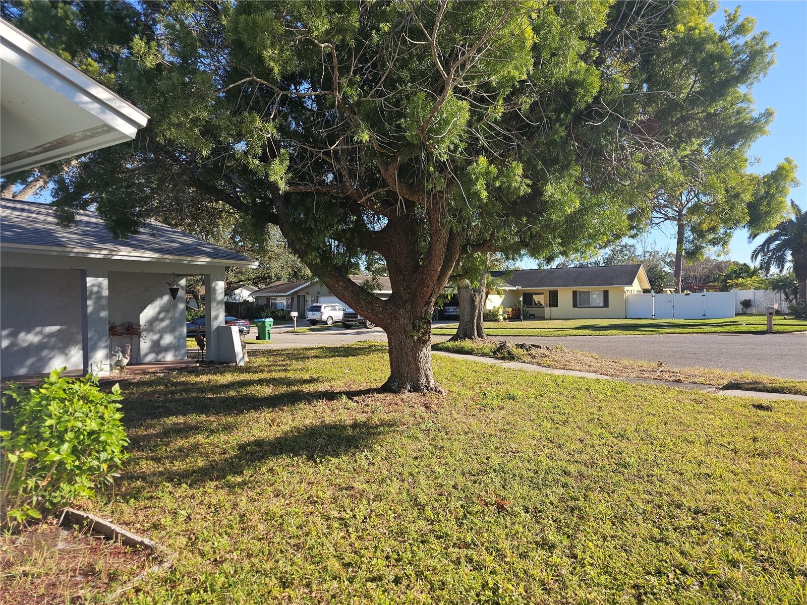 7711 INNIS CT, ST PETERSBURG, FL, 33709