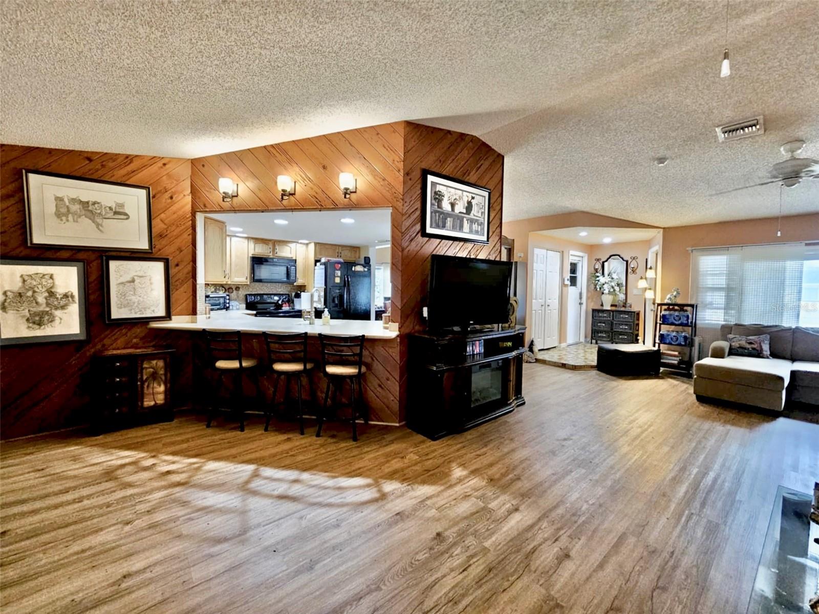 7711 INNIS CT, ST PETERSBURG, FL, 33709