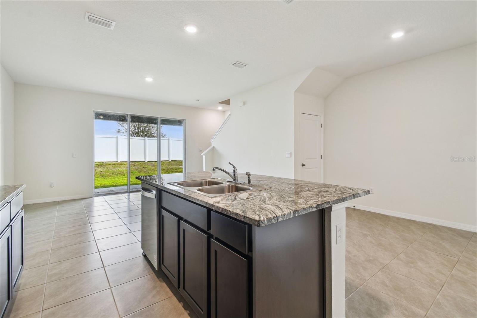 9271 ROCK HARBOUR WAY, TAMPA, FL, 33637