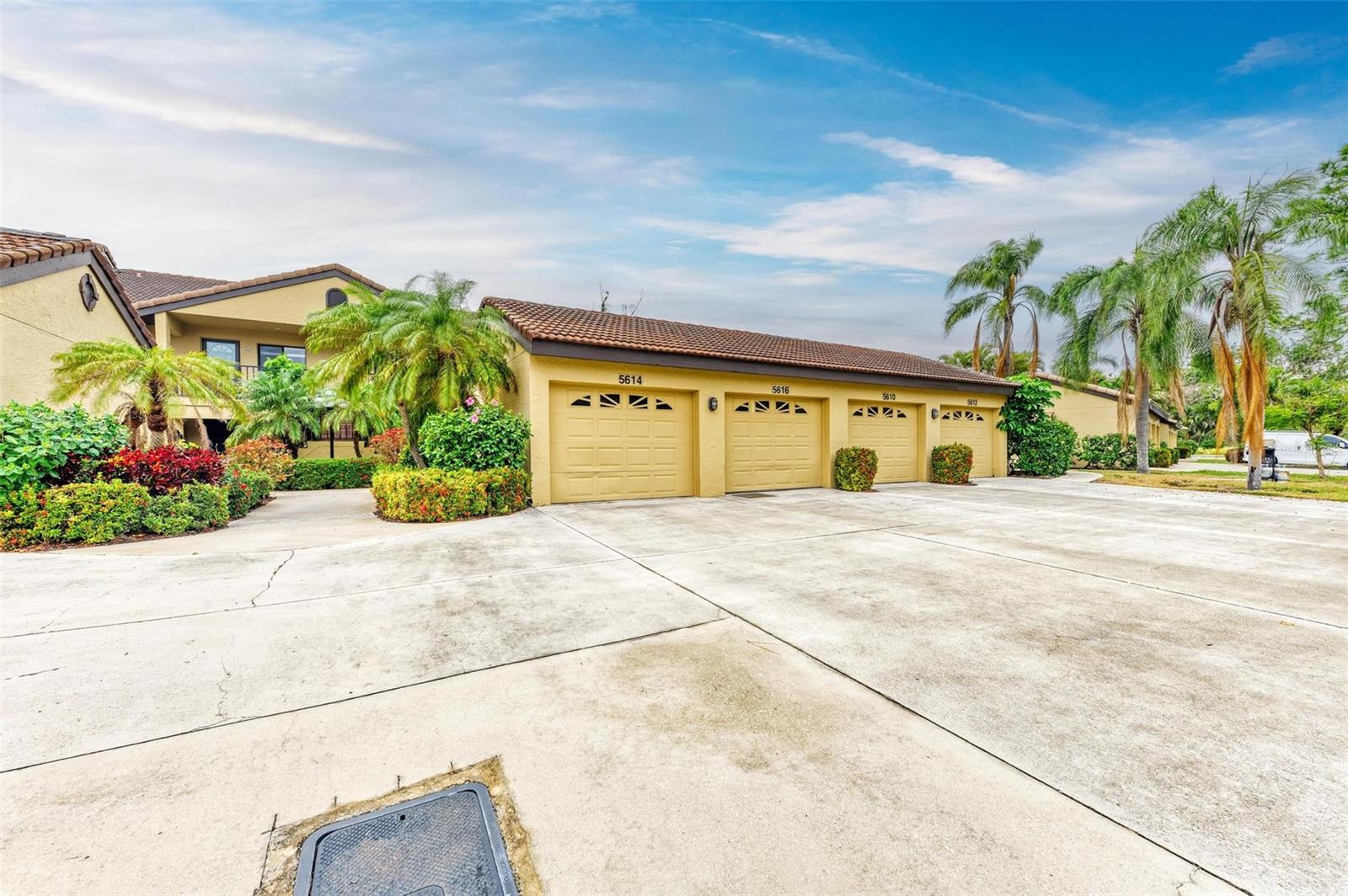5612 ASHTON LAKE DR #5612, SARASOTA, FL, 34231