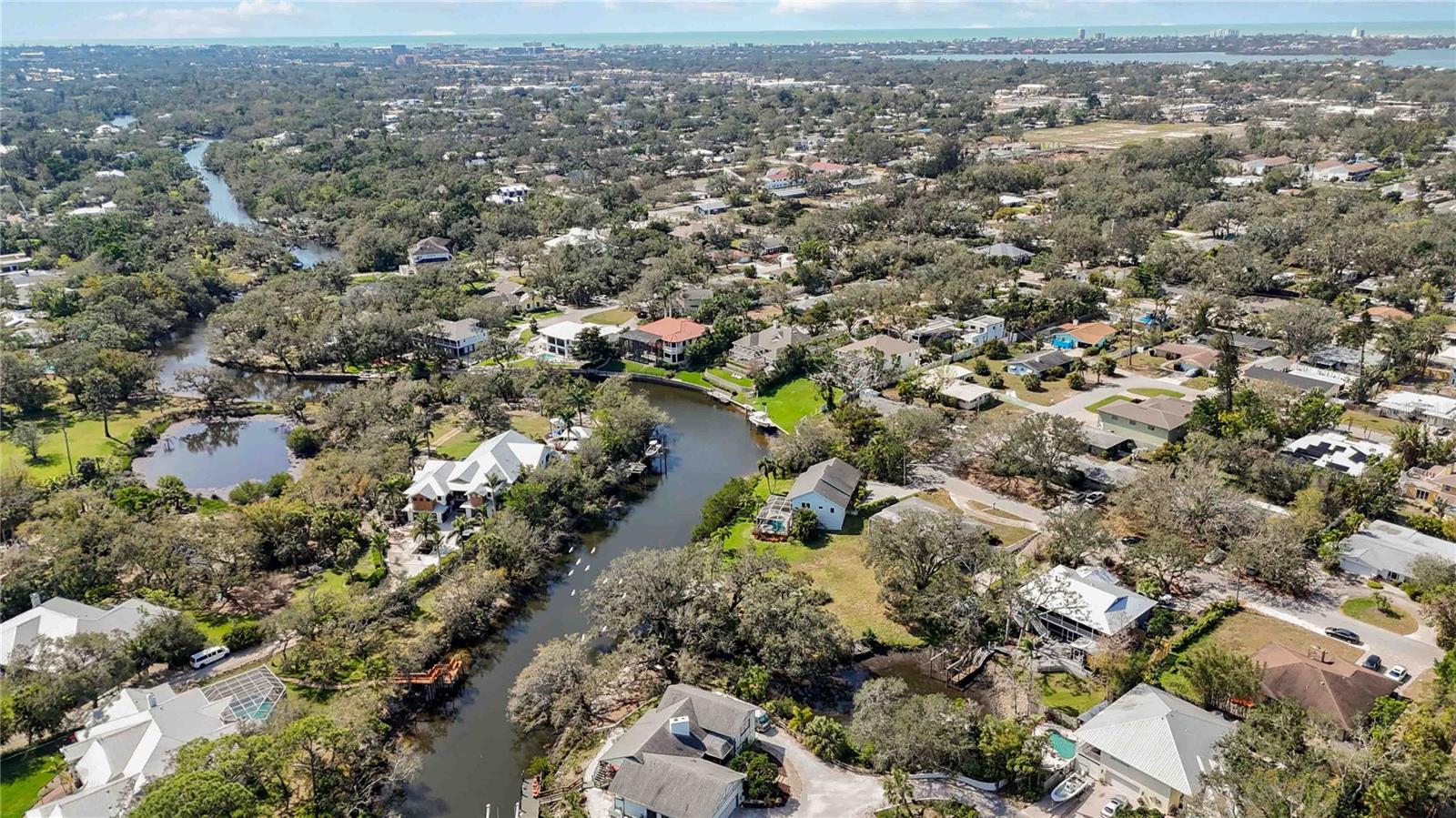 2458 WHIPPOORWILL CIR, SARASOTA, FL, 34231