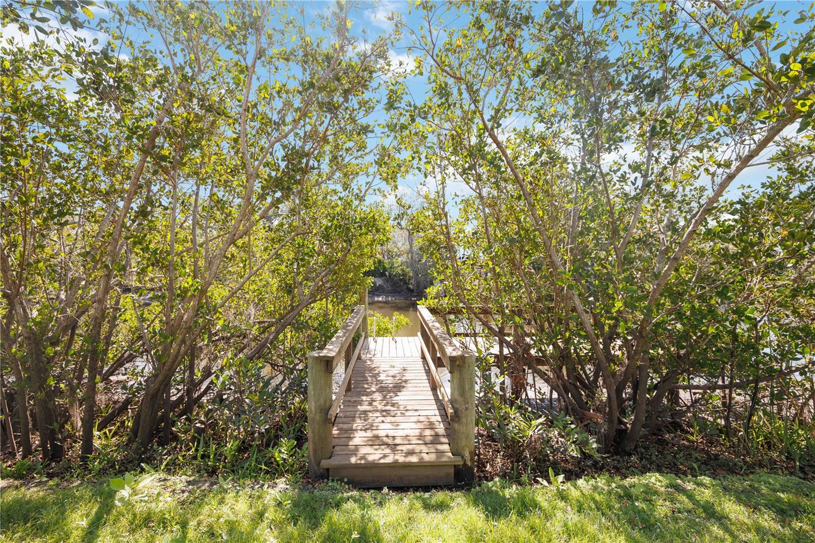 2458 WHIPPOORWILL CIR, SARASOTA, FL, 34231