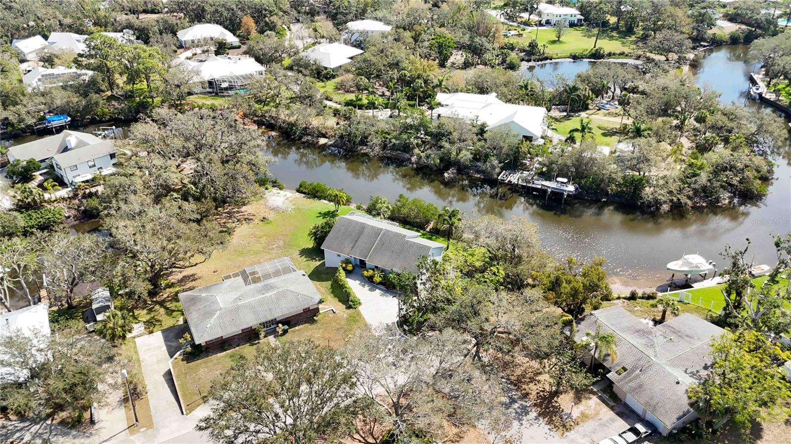 2458 WHIPPOORWILL CIR, SARASOTA, FL, 34231