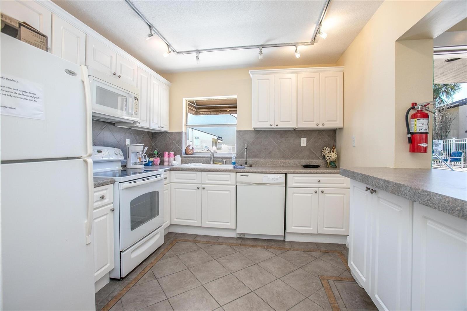 100 E KENTUCKY AVE #K106, DELAND, FL, 32724