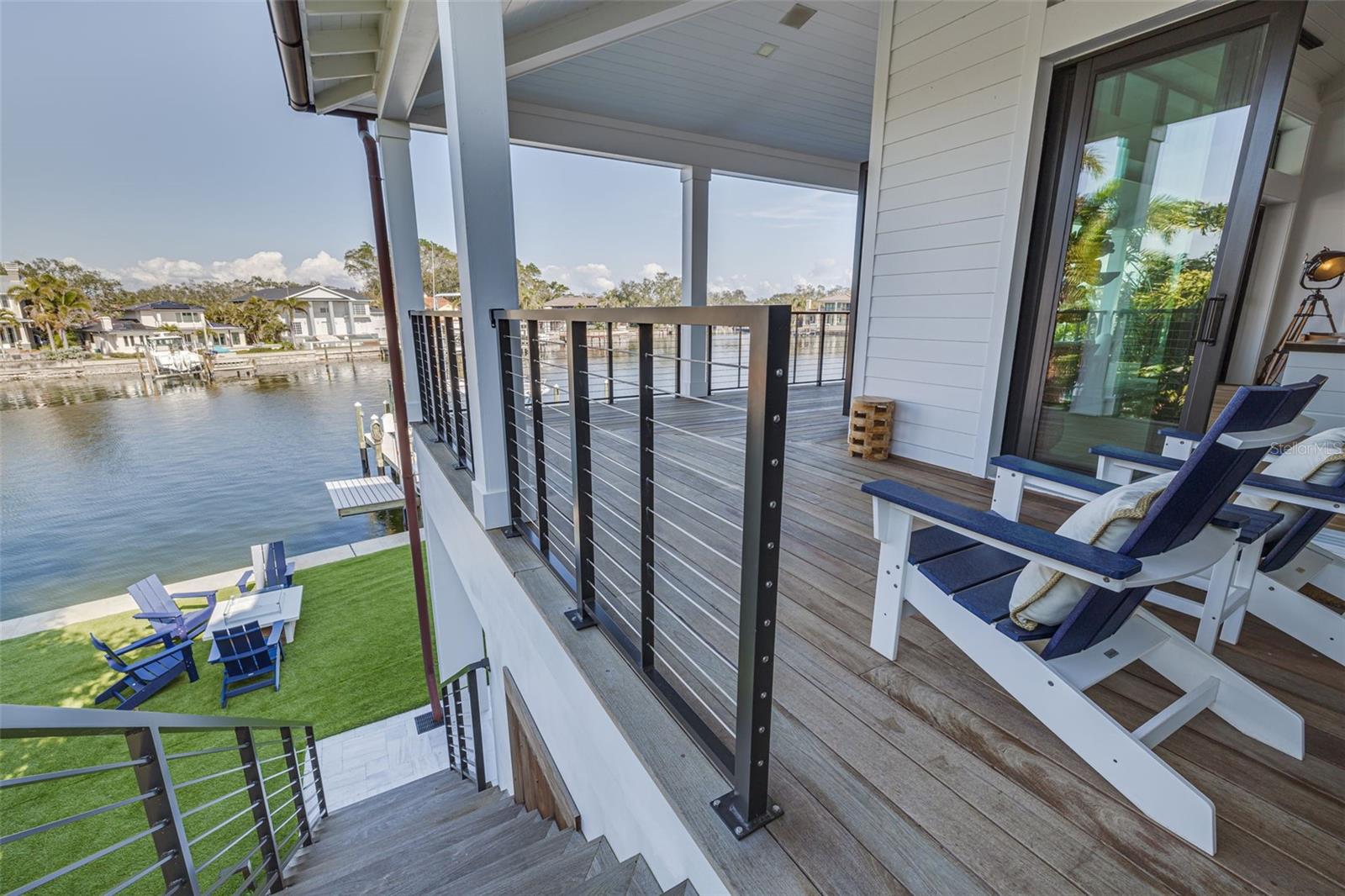 721 BRIGHTWATERS BLVD NE, ST PETERSBURG, FL, 33704