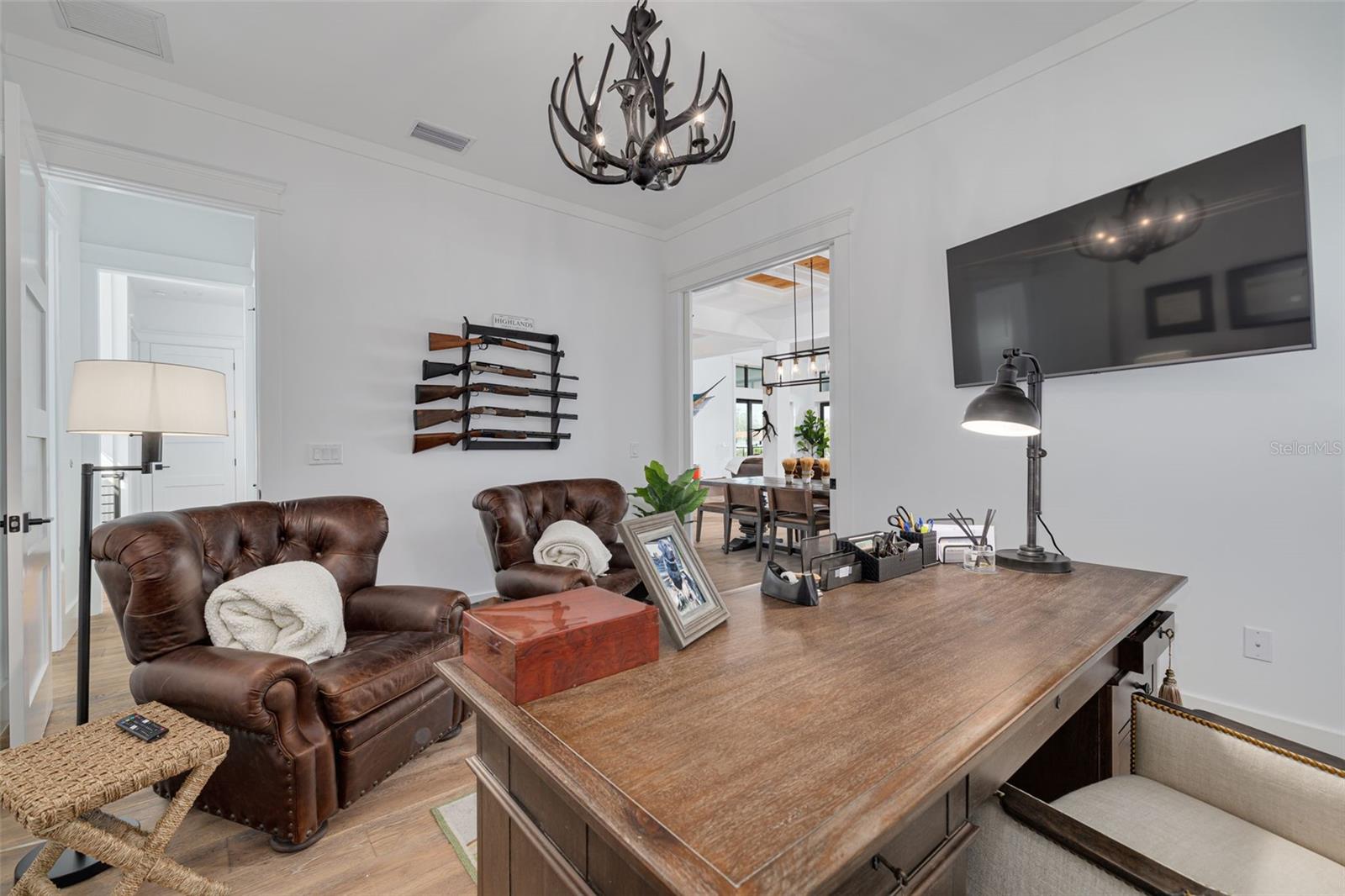 721 BRIGHTWATERS BLVD NE, ST PETERSBURG, FL, 33704