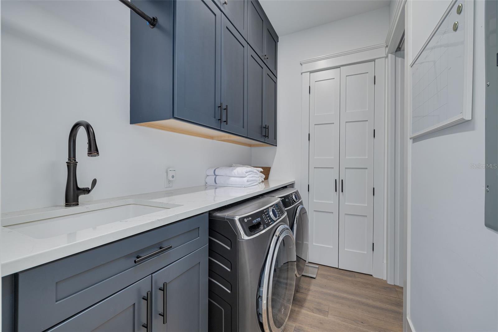 721 BRIGHTWATERS BLVD NE, ST PETERSBURG, FL, 33704