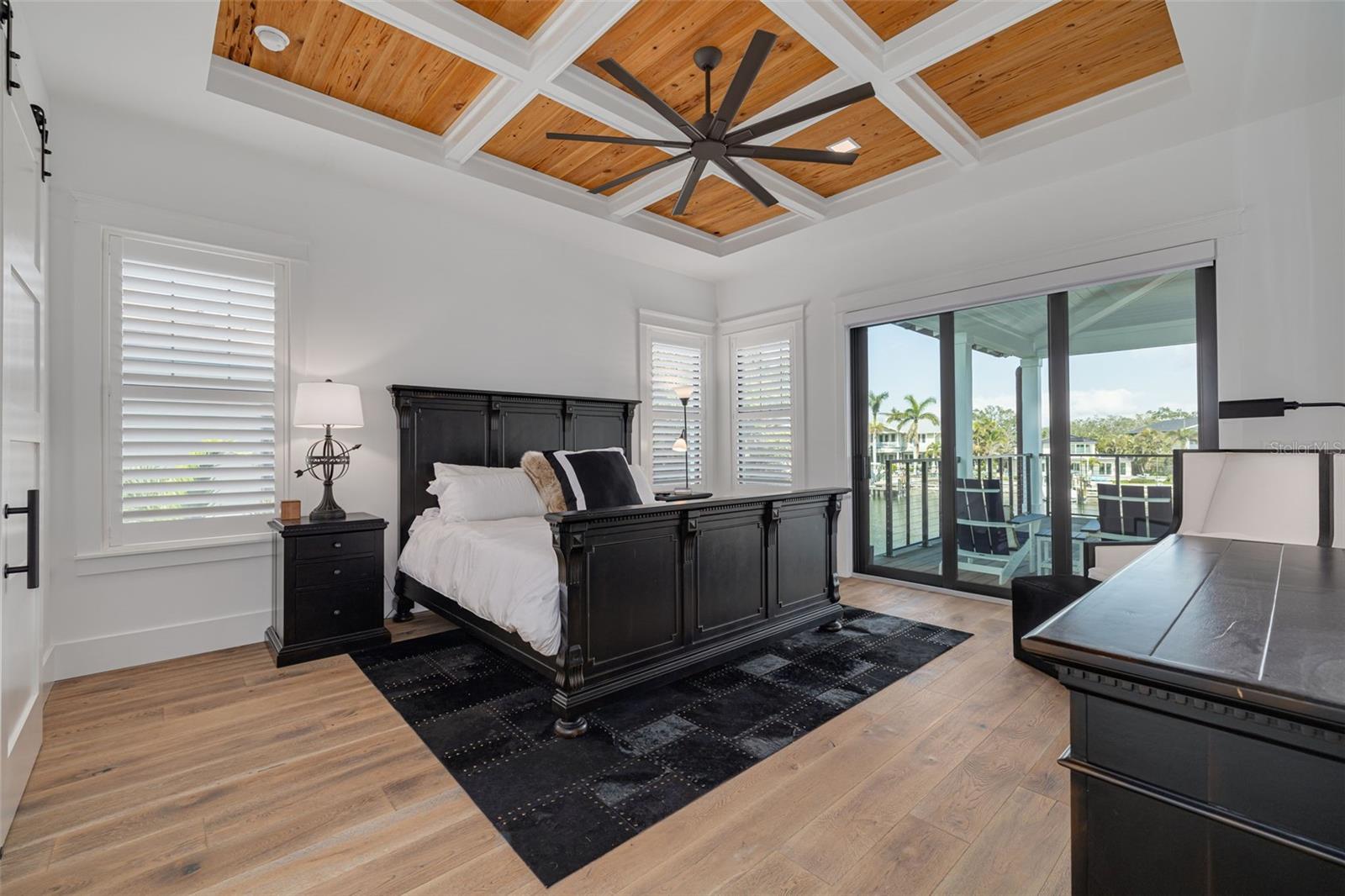 721 BRIGHTWATERS BLVD NE, ST PETERSBURG, FL, 33704