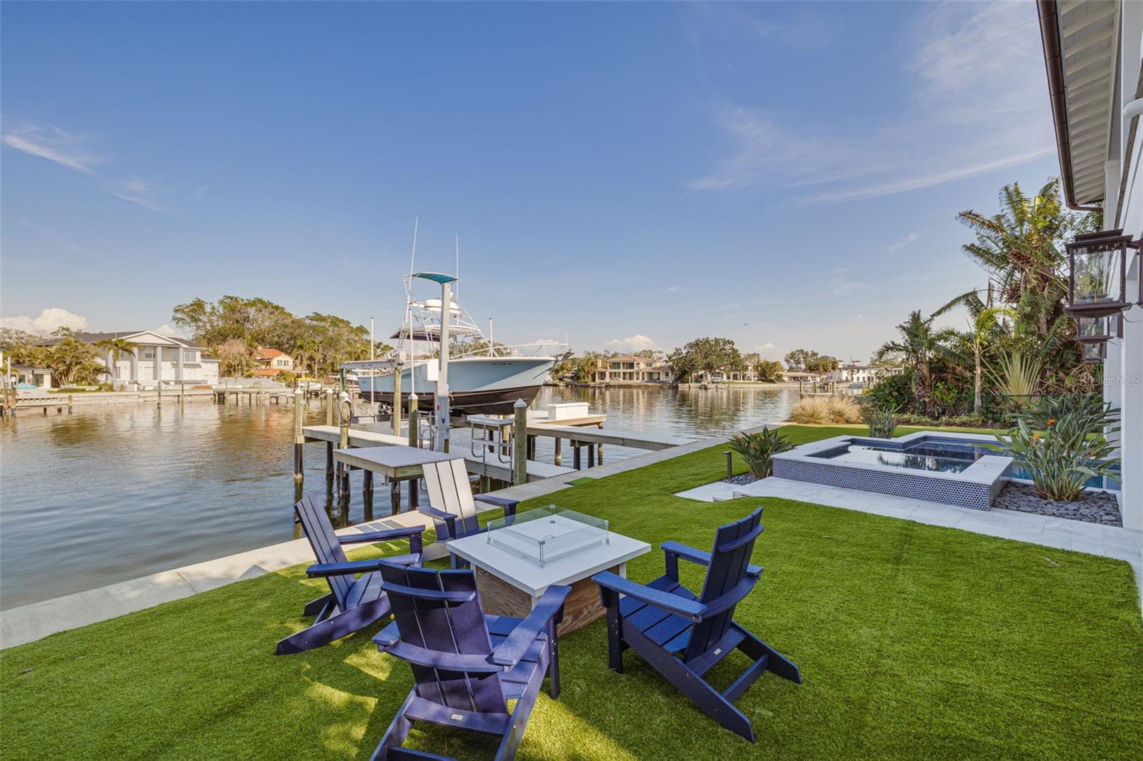 721 BRIGHTWATERS BLVD NE, ST PETERSBURG, FL, 33704