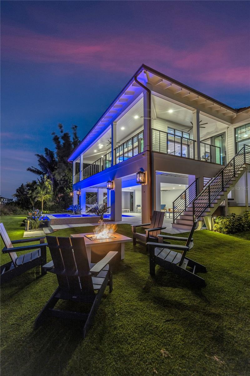 721 BRIGHTWATERS BLVD NE, ST PETERSBURG, FL, 33704