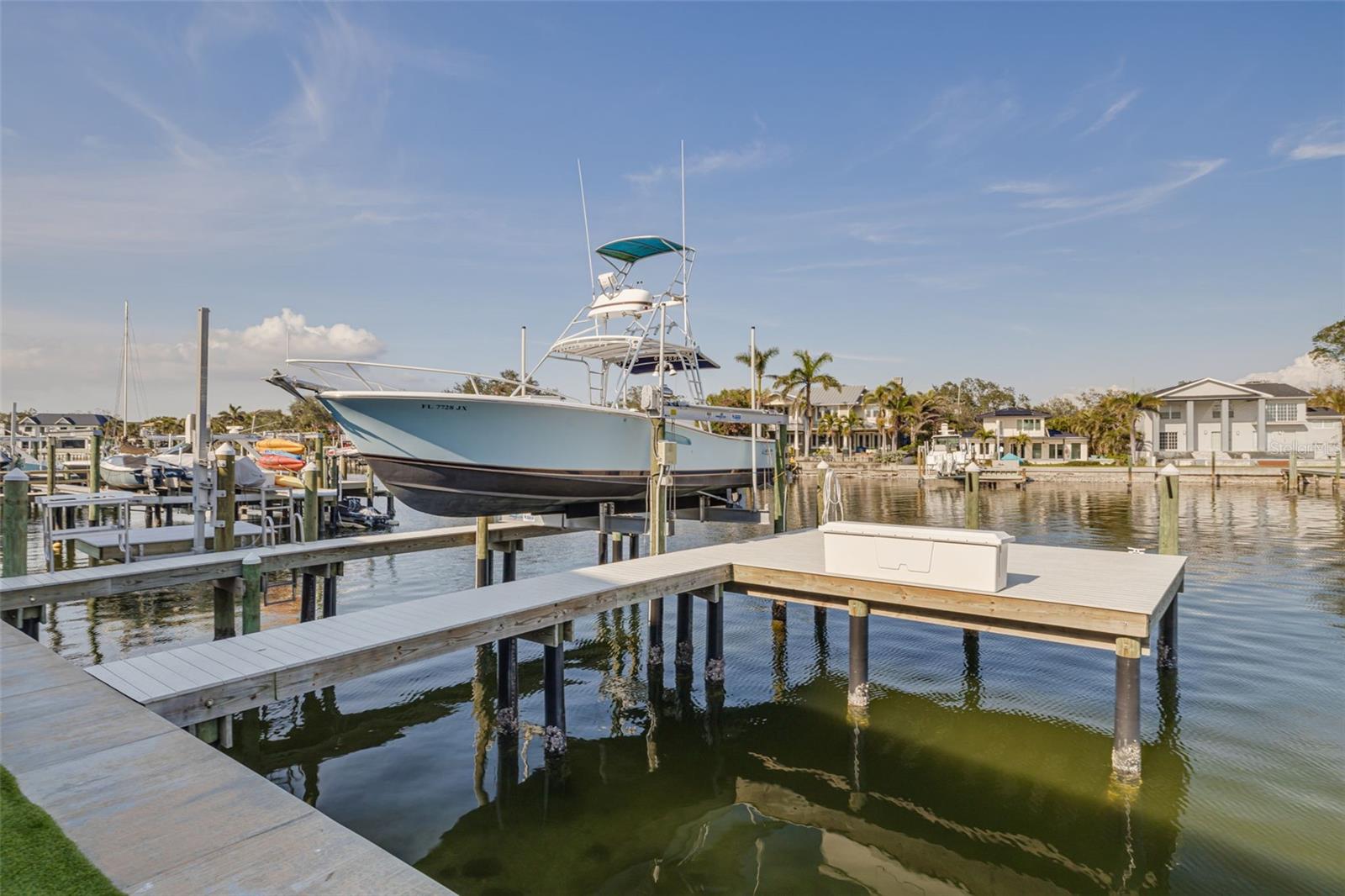 721 BRIGHTWATERS BLVD NE, ST PETERSBURG, FL, 33704